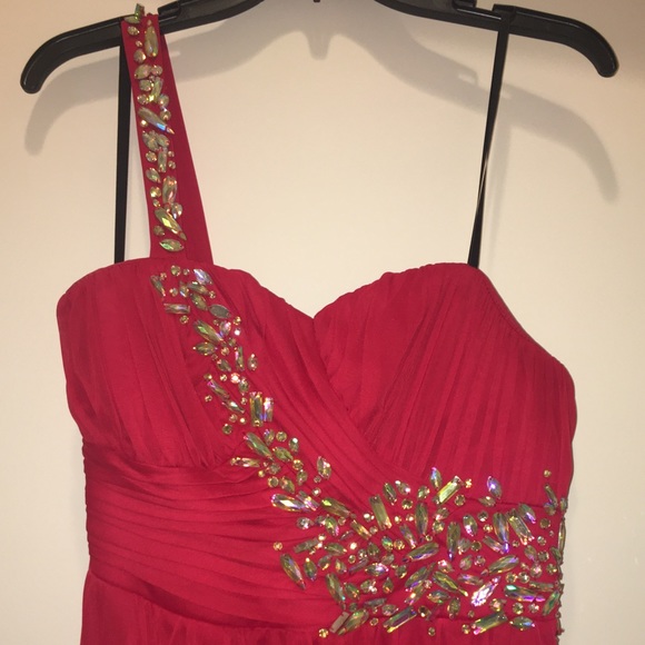 ♦️BNC♦️Red One Shoulder Dress - Picture 2 of 6